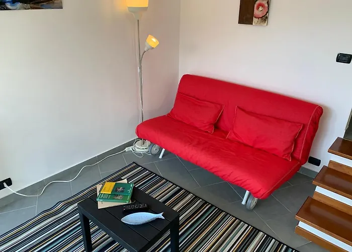 Sunray By The Sea 레반토